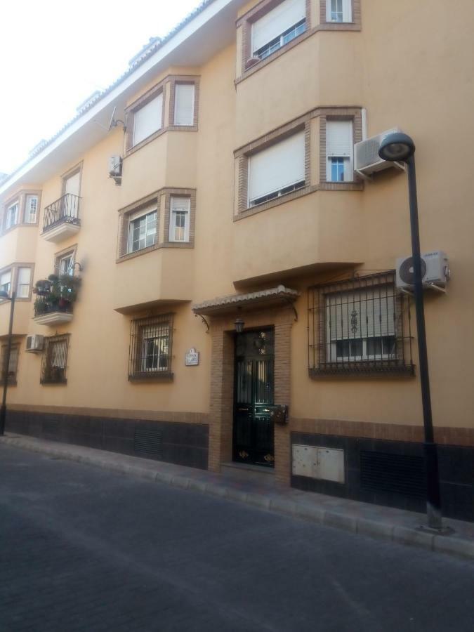 דירות Aurora... Pisos En Alquiler Granada. ארמילה מראה חיצוני תמונה